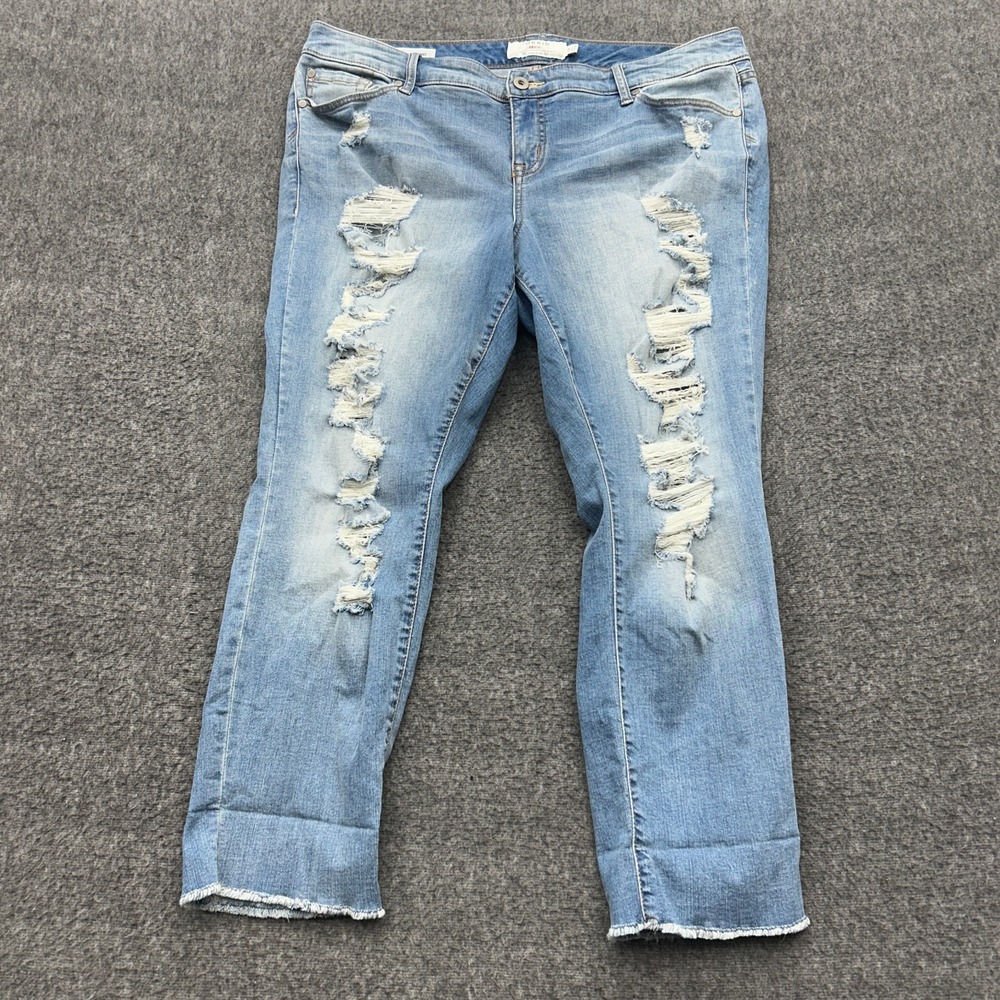 Torrid Jeans Size 16 Boyfriend Straight Distressed Light Blue Stretch Denim